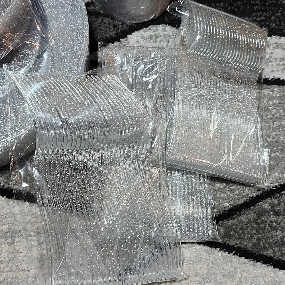 WDF 150 PIECE SILVER GLITTER PLASTIC DINNERWARE DISPOSABLE TABLEWARE SET 7# PRF